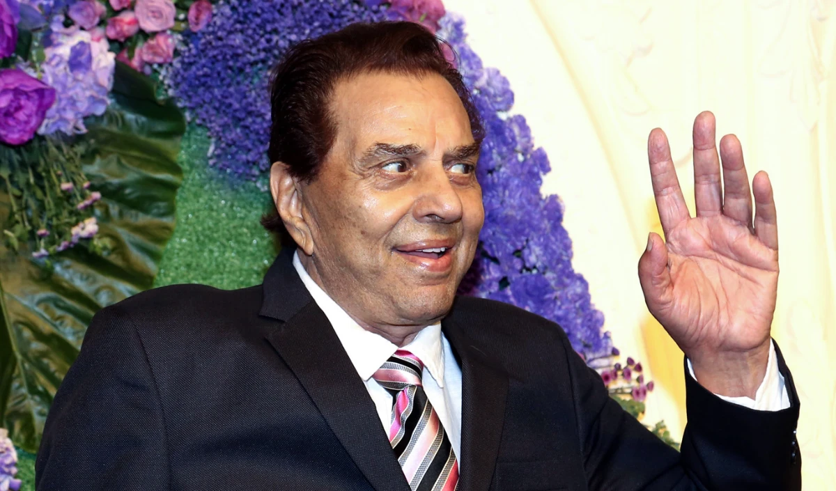 1952 का किस्सा: Dharmendra ने सुनाई थी दिलीप कुमार के घर में घुसने की कहानी, सख्ते में पड़ गए थे ‘ट्रेजेडी किंग’ 1952 का किस्सा: Dharmendra ने सुनाई थी दिलीप कुमार के घर में घुसने की कहानी, सख्ते में पड़ गए थे 'ट्रेजेडी किंग'