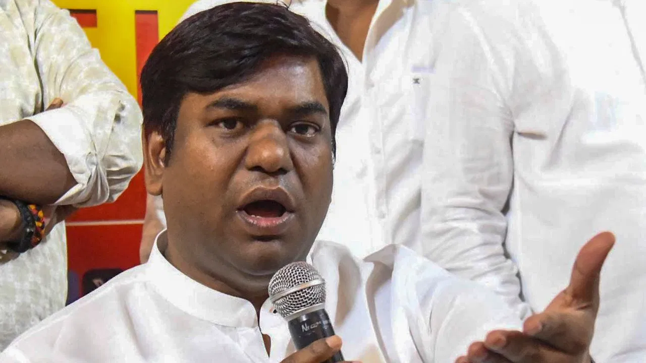 ‘2 लाख रुपये के चक्कर में आ गई जनता, जनादेश खरीदा गया’, बिहार में करारी हार के बाद बोले मुकेश सहनी '2 लाख रुपये के चक्कर में आ गई जनता, जनादेश खरीदा गया', बिहार में करारी हार के बाद बोले मुकेश सहनी