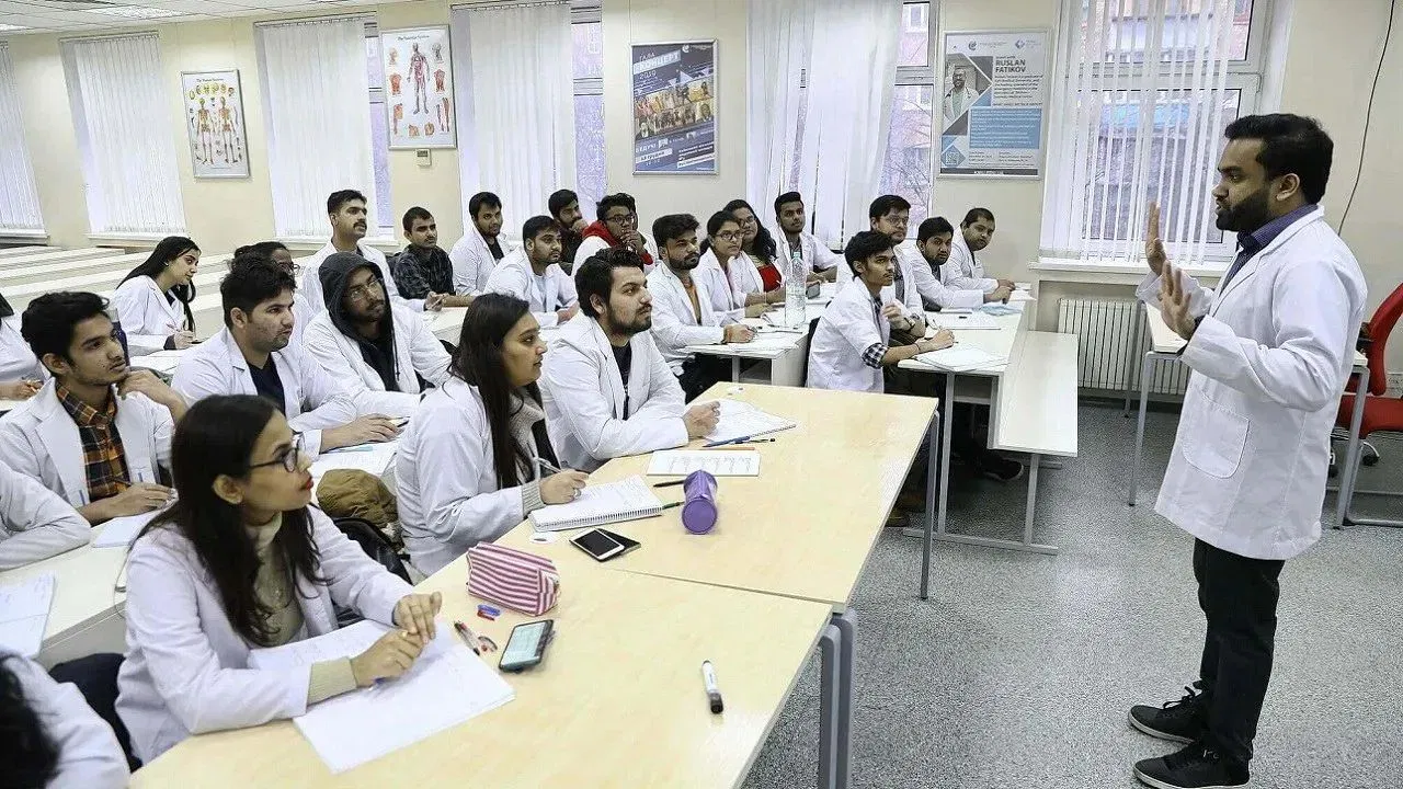 Amrita School of Medicine: फरीदाबाद के अमृता स्कूल ऑफ मेडिसिन में कितनी है MBBS की फीस? कैसे मिलता है दाखिला Amrita School of Medicine: फरीदाबाद के अमृता स्कूल ऑफ मेडिसिन में कितनी है MBBS की फीस? कैसे मिलता है दाखिला