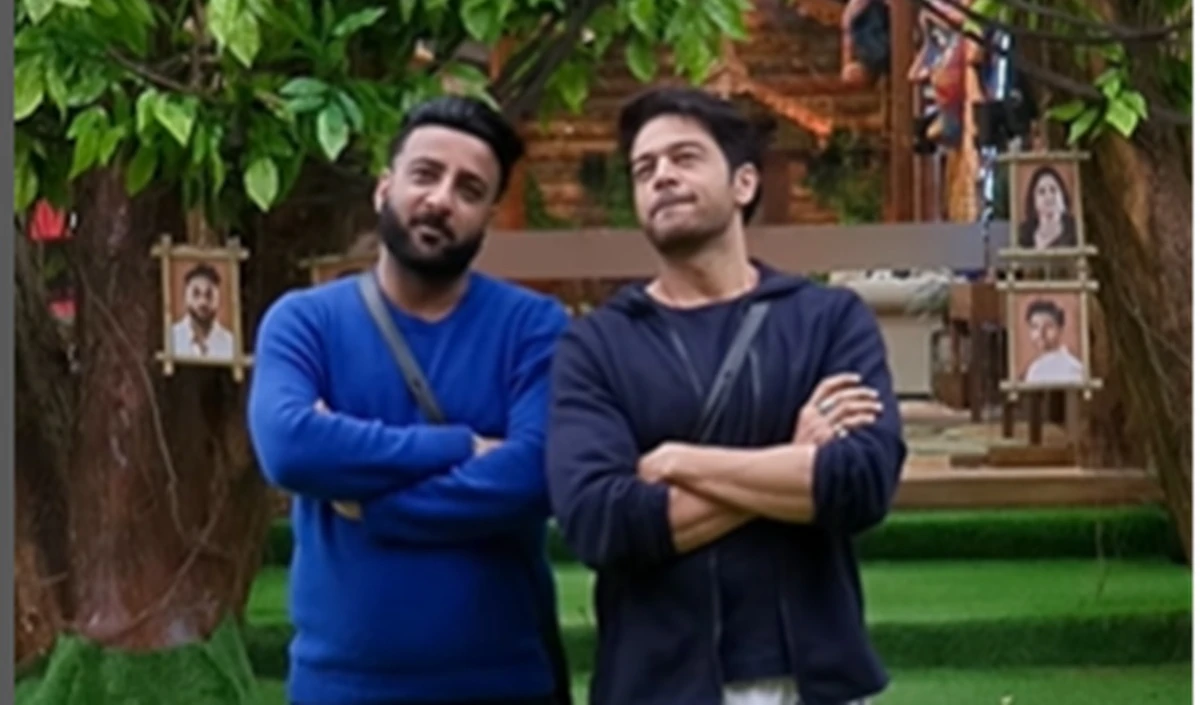 Bigg Boss 19 को मिला पहला फाइनलिस्ट, इस कंटेस्टेंट ने जीता Ticket To Finale, टॉप 5 में अपनी जगह पक्की की Bigg Boss 19 को मिला पहला फाइनलिस्ट, इस कंटेस्टेंट ने जीता Ticket To Finale, टॉप 5 में अपनी जगह पक्की की