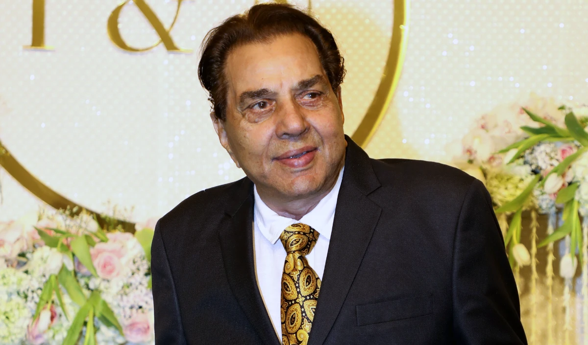 Dharmendra Health Update | दिग्गज अभिनेता धर्मेंद्र ब्रीच कैंडी अस्पताल में भर्ती, वेंटिलेटर की अफवाहों का टीम ने किया खंडन Dharmendra Health Update | दिग्गज अभिनेता धर्मेंद्र ब्रीच कैंडी अस्पताल में भर्ती, वेंटिलेटर की अफवाहों का टीम ने किया खंडन