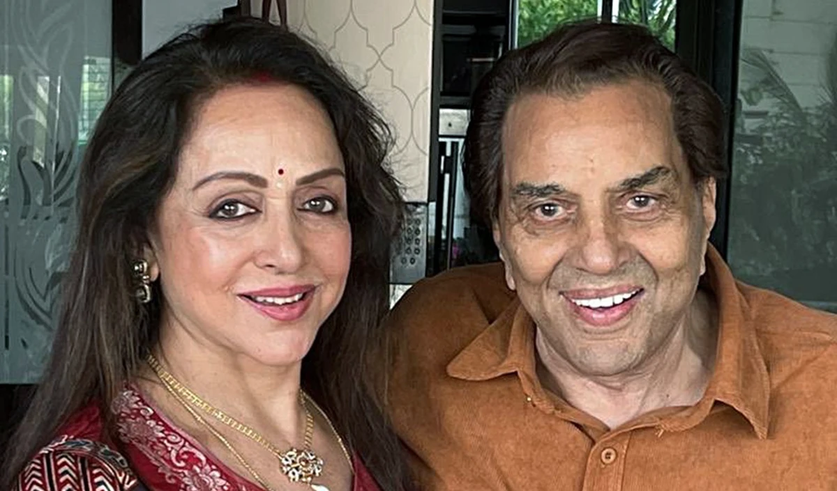 Dharmendra को अस्पताल से छुट्टी मिली, अब घर पर ही होगा इलाज, हेमा मालिनी ने कहा- तबियत में हो रहा सुधार Dharmendra को अस्पताल से छुट्टी मिली, अब घर पर ही होगा इलाज, हेमा मालिनी ने कहा- तबियत में हो रहा सुधार