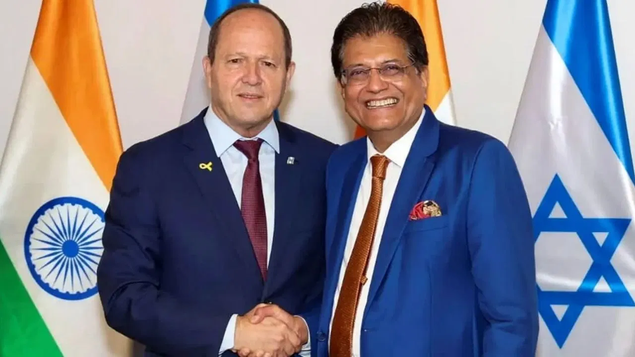 India-Israel Trade: दो चरणों में लागू हो सकता है FTA, पीयूष गोयल ने दिया बड़ा बयान India-Israel FTA: तेल अवीव से आई बड़ी खबर, भारत और इजरायल के बीच ऐतिहासिक डील पर लगी मुहर!