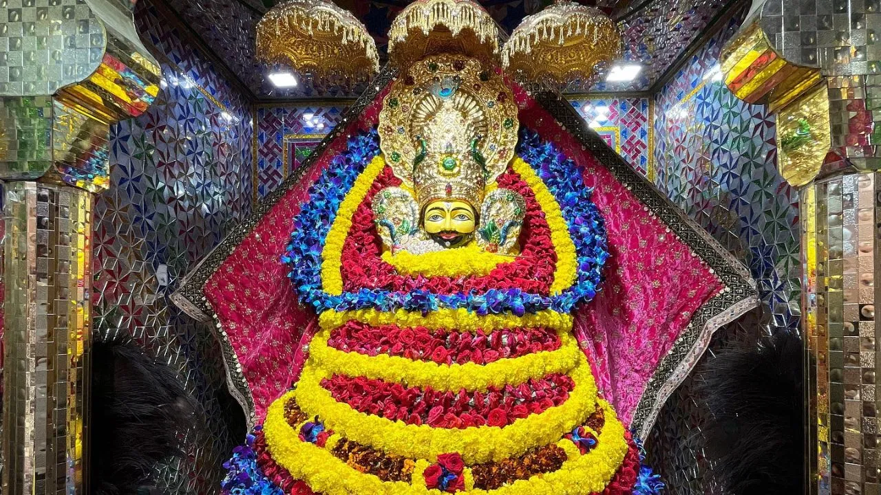 Khatu Shyam Ji Birthday 2025 Wishes in Hindi: खाटू श्याम जी के जन्मोत्सव पर भक्तों को भेजें शुभकामनाएं और संदेश, ये रही लिस्ट Khatu Shyam Ji Birthday 2025 Wishes in Hindi: खाटू श्याम जी के जन्मोत्सव पर भक्तों को भेजें शुभकामनाएं और संदेश, ये रही लिस्ट