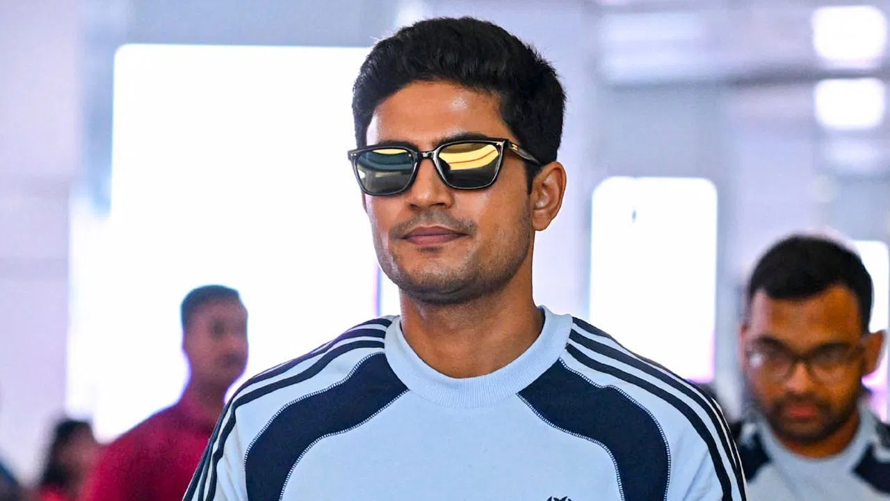 Shubman Gill Ruled Out: शुभमन गिल गुवाहाटी टेस्ट से बाहर, सवालों के घेरे में BCCI-टीम इंडिया Shubman Gill Ruled Out: शुभमन गिल गुवाहाटी टेस्ट से बाहर, सवालों के घेरे में BCCI-टीम इंडिया