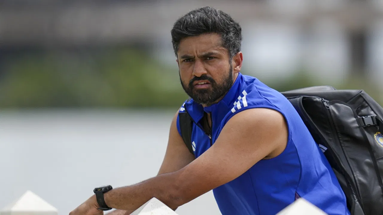 Syed Mushtaq Ali Trophy: करुण नायर को मौका, देवदत्त पडिक्कल को भी मिली टीम में एंट्री Syed Mushtaq Ali Trophy: करुण नायर को मौका, देवदत्त पडिक्कल को भी मिली टीम में एंट्री