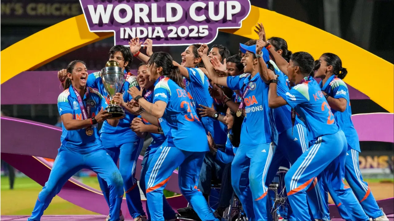 Women’s World Cup 2025: विराट-रोहित-सचिन ही नहीं, दुनिया भर के क्रिकेटर कर रहे चैंपियन भारत का गुणगान Women's World Cup 2025: विराट-रोहित-सचिन ही नहीं, दुनिया भर के क्रिकेटर कर रहे चैंपियन भारत का गुणगान