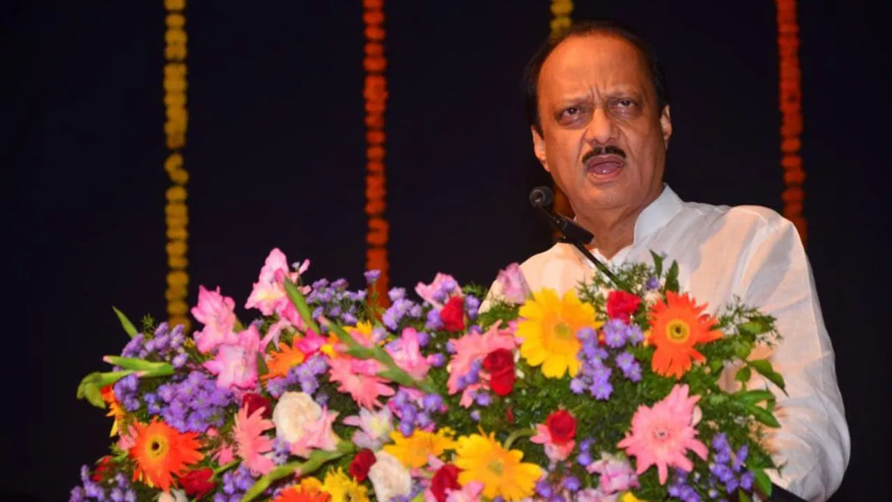 अजित पवार का विवादित बयान पर हमलावर हुई कांग्रेस और UBT, चुनाव आयोग से की कार्रवाई की मांग अजित पवार का विवादित बयान पर हमलावर हुई कांग्रेस और UBT, चुनाव आयोग से की कार्रवाई की मांग
