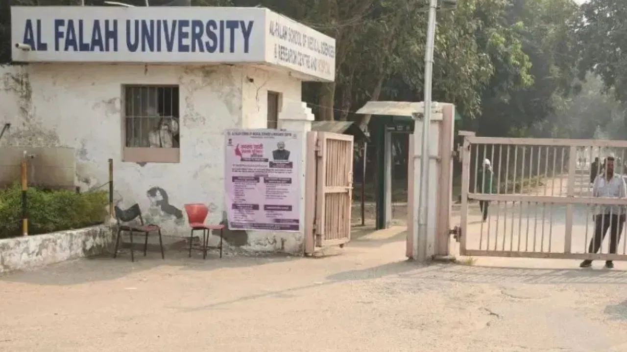 अल फलाह का आतंकी कनेक्शन, 17 साल से फरार मिर्जा शादाब ने यहीं से की थी इंजीनियरिंग अल फलाह का आतंकी कनेक्शन, 17 साल से फरार मिर्जा शादाब ने यहीं से की थी इंजीनियरिंग