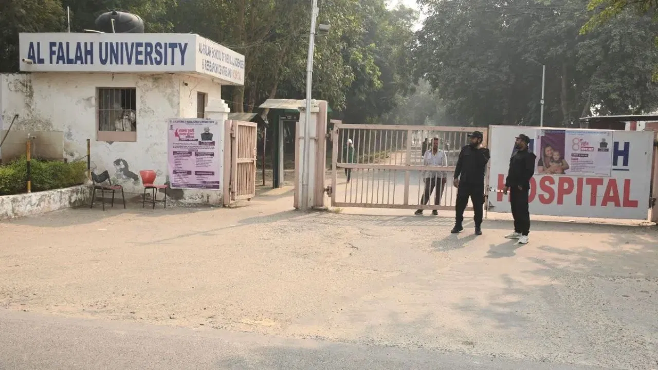 अल-फलाह यूनिवर्सिटी वेबसाइट हैक की गई, लिखा..’इस्लामिक जिहाद करने वालों को पाकिस्तान भेजो’ अल-फलाह यूनिवर्सिटी वेबसाइट हैक की गई, लिखा..'इस्लामिक जिहाद करने वालों को पाकिस्तान भेजो'