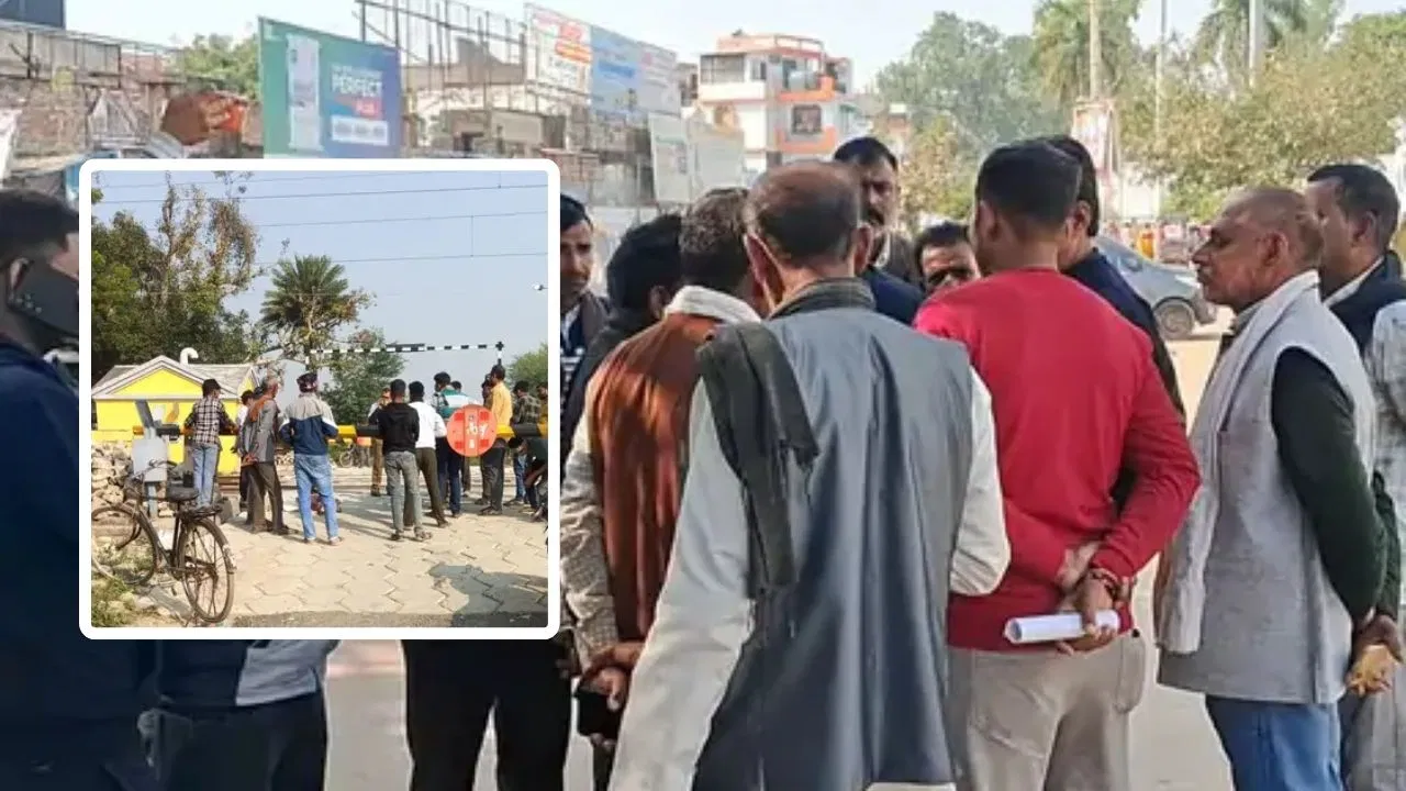 इटावा में TTE ने ही नेवी अफसर की पत्नी को मारा, टिकट विवाद में ट्रेन से दिया धक्का; हत्या की FIR दर्ज इटावा में TTE ने ही नेवी अफसर की पत्नी को मारा, टिकट विवाद में ट्रेन से दिया धक्का; हत्या की FIR दर्ज