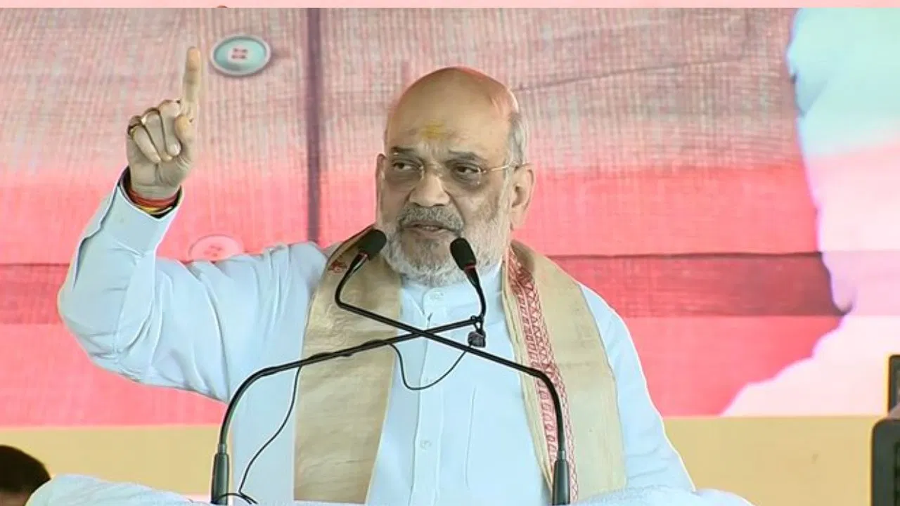 किसी के दादा में नहीं दम, जो महिलाओं के पैसे रोके… सीतामढ़ी में बोले अमित शाह किसी के दादा में नहीं दम, जो महिलाओं के पैसे रोके... सीतामढ़ी में बोले अमित शाह