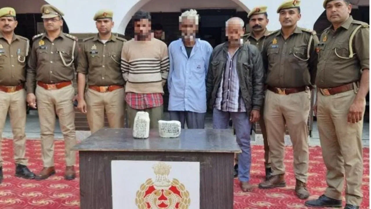‘चरित्रहीन था मेरा बेटा, अपनी ही बहनों के साथ…’, पिता ने बहुत समझाया, नहीं माना तो बेटे को जान से मार डाला, बिजनौर में सनसनीखेज वारदात 'चरित्रहीन था मेरा बेटा, अपनी ही बहनों के साथ...', पिता ने बहुत समझाया, नहीं माना तो बेटे को जान से मार डाला, बिजनौर में सनसनीखेज वारदात
