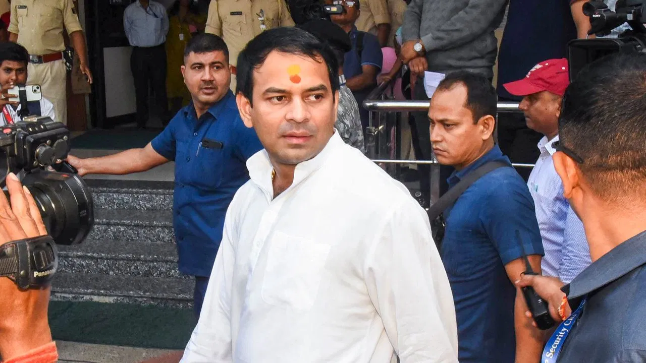 जहां नंबर ज्यादा वहां रहेंगे हम… चुनाव नतीजों से पहले तेज प्रताप का बड़ा ऐलान जहां नंबर ज्यादा वहां रहेंगे हम... चुनाव नतीजों से पहले तेज प्रताप का बड़ा ऐलान