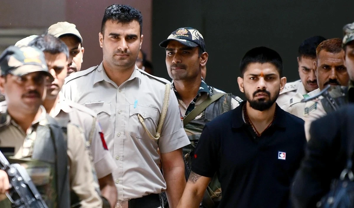 दुबई में भारतीय गैंगस्टर्स के बीच पहली गैंगवार, लॉरेंस बिश्नोई के करीबी की हत्या दुबई में भारतीय गैंगस्टर्स के बीच पहली गैंगवार, लॉरेंस बिश्नोई के करीबी की हत्या