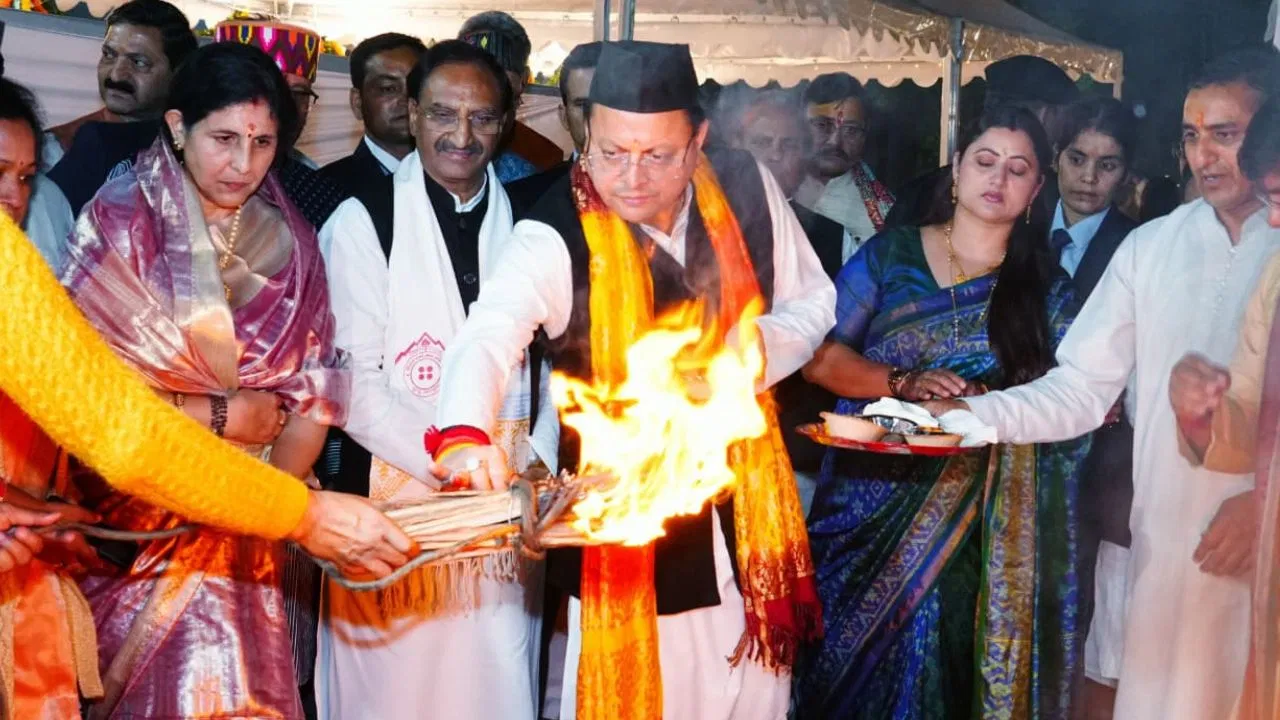 पहाड़ के लोकपर्व हमारा गर्व, हमारी आत्मा… CM पुष्कर सिंह धामी ने दी इगास-बूढ़ी दिवाली की शुभकामनाएं पहाड़ के लोकपर्व हमारा गर्व, हमारी आत्मा... CM पुष्कर सिंह धामी ने दी इगास-बूढ़ी दिवाली की शुभकामनाएं