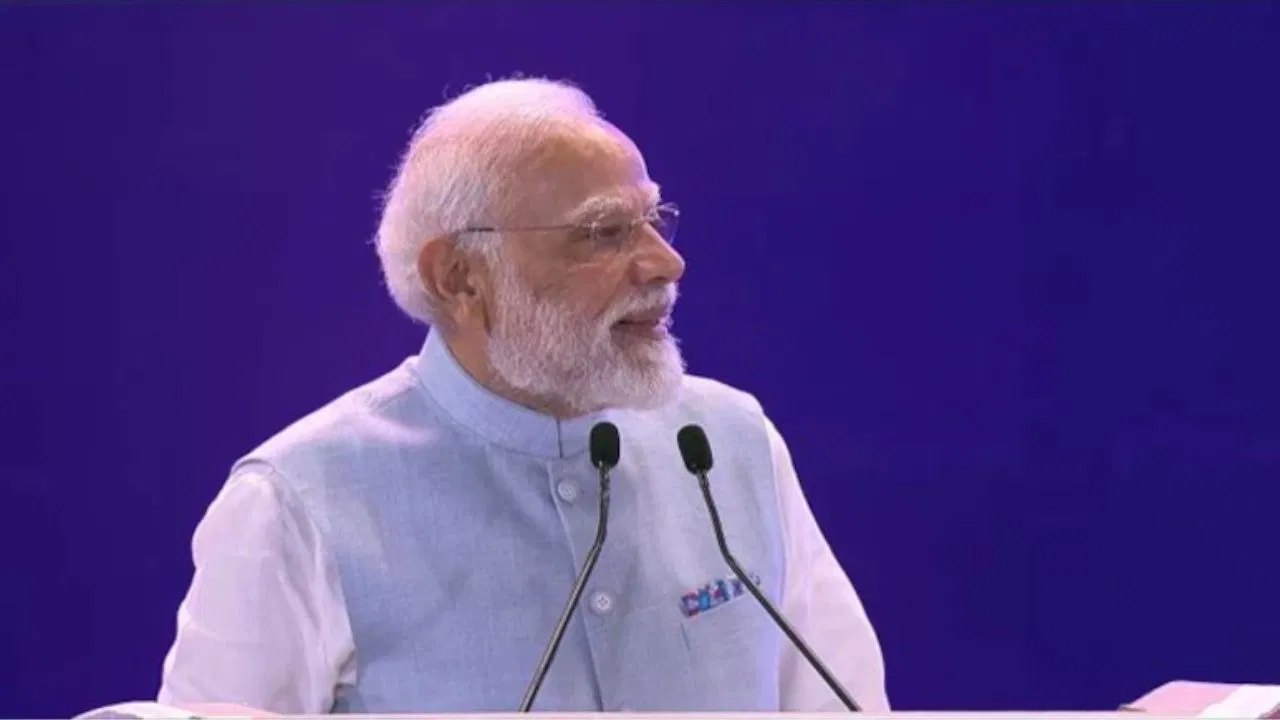 पीएम मोदी ने लॉन्च किया 1 लाख करोड़ का RDI फंड, भारत को मिलेगी नई उड़ान पीएम मोदी ने लॉन्च किया 1 लाख करोड़ का RDI फंड, भारत को मिलेगी नई उड़ान