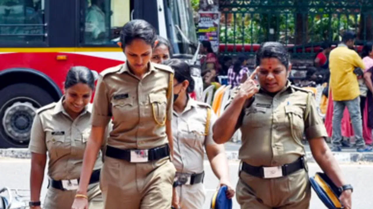 पुलिस विभाग और न्यायपालिका में महिलाओं की क्या है स्थिति, कौन सा राज्य टॉप पर? इंडिया जस्टिस रिपोर्ट में खुलासा पुलिस विभाग और न्यायपालिका में महिलाओं की क्या है स्थिति, कौन सा राज्य टॉप पर? इंडिया जस्टिस रिपोर्ट में खुलासा