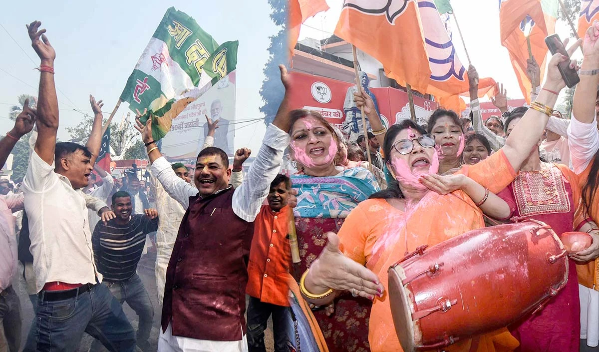 बिहार का जनादेश: एनडीए की सुनामी में ध्वस्त हुआ महागठबंधन बिहार का जनादेश: एनडीए की सुनामी में ध्वस्त हुआ महागठबंधन