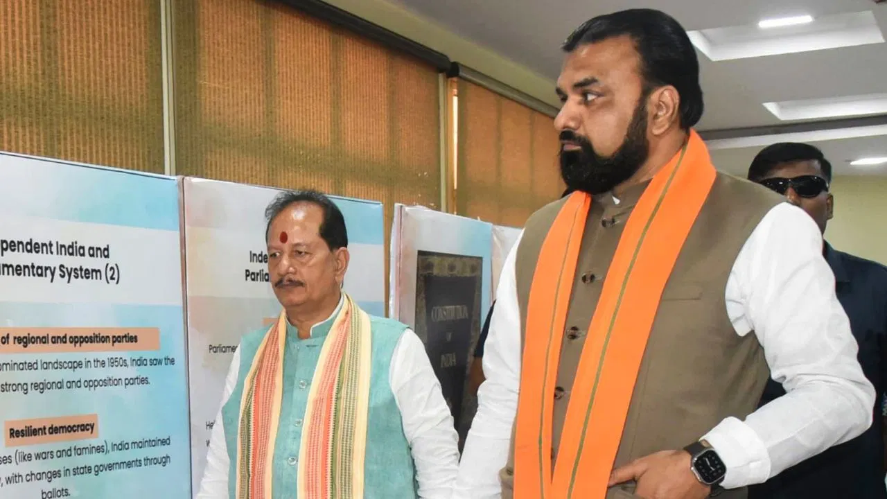 बिहार: नई सरकार में बदल गया मंत्रियों के घर का पता, जानें किसे मिला कौन सा आवास बिहार: नई सरकार में बदल गया मंत्रियों के घर का पता, जानें किसे मिला कौन सा आवास