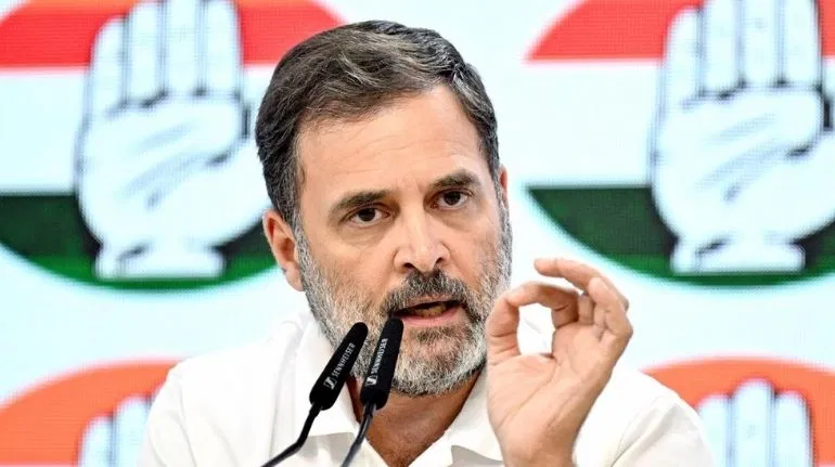 बिहार में मतदान से ठीक पहले राहुल गांधी का हाइड्रोजन बम, कुछ देर में प्रेस कॉन्फेंस बिहार में मतदान से ठीक पहले राहुल गांधी का हाइड्रोजन बम, कुछ देर में प्रेस कॉन्फेंस