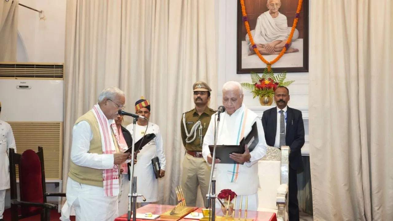 बिहार विधानसभा के प्रोटेम स्पीकर बने नरेंद्र नारायण यादव, विधायकों को दिलाएंगे शपथ बिहार विधानसभा के प्रोटेम स्पीकर बने नरेंद्र नारायण यादव, विधायकों को दिलाएंगे शपथ