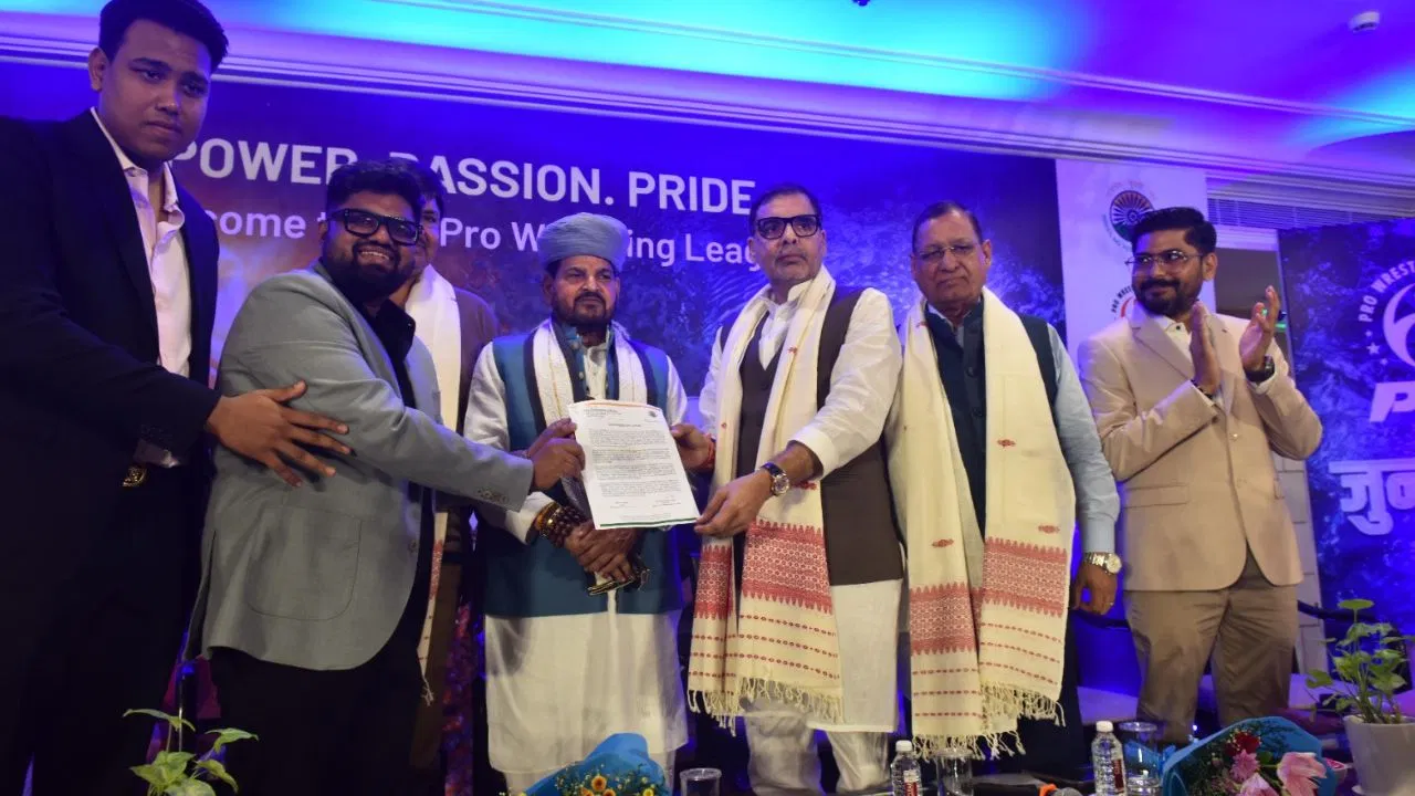 भारत की प्रो रेसलिंग लीग 2026 में वापसी के लिए तैयार… WFI ने किया बड़ा ऐलान भारत की प्रो रेसलिंग लीग 2026 में वापसी के लिए तैयार... WFI ने किया बड़ा ऐलान