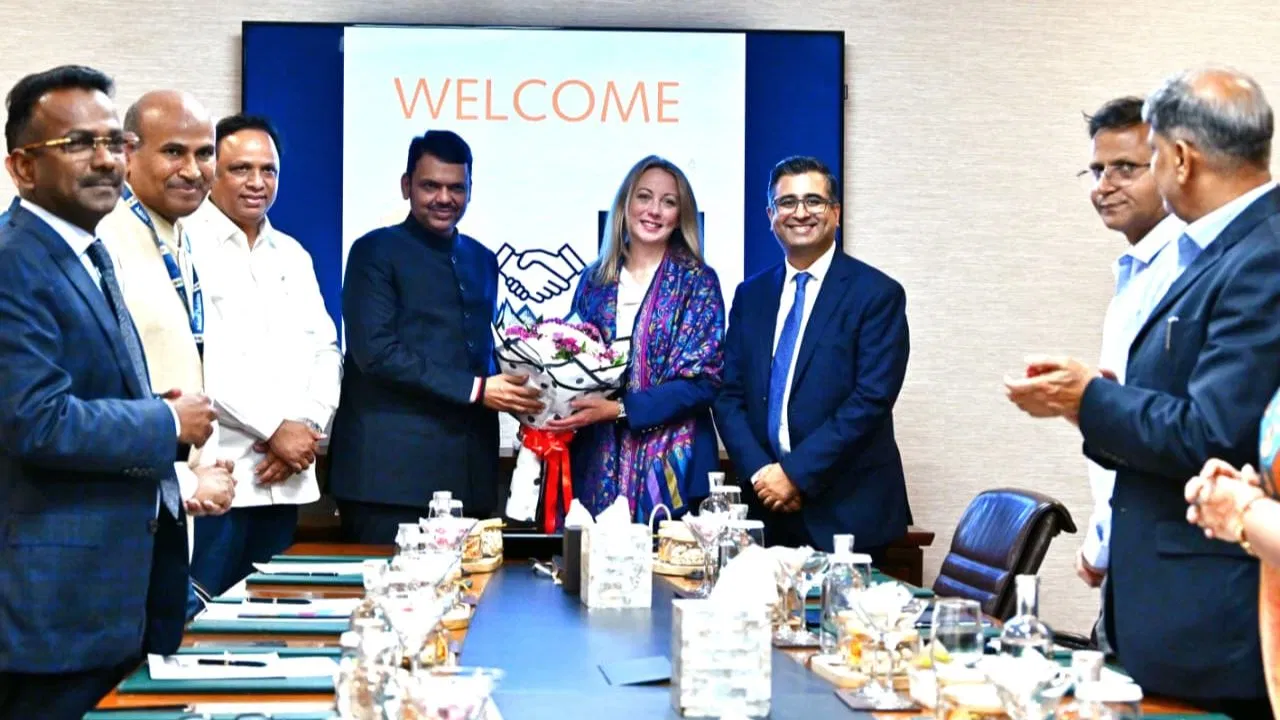 भारत में स्टारलिंक का हुआ डेब्यू, महाराष्ट्र बना एलन मस्क से डील करने वाला पहला राज्य भारत में स्टारलिंक का हुआ डेब्यू, महाराष्ट्र बना एलन मस्क से डील करने वाला पहला राज्य