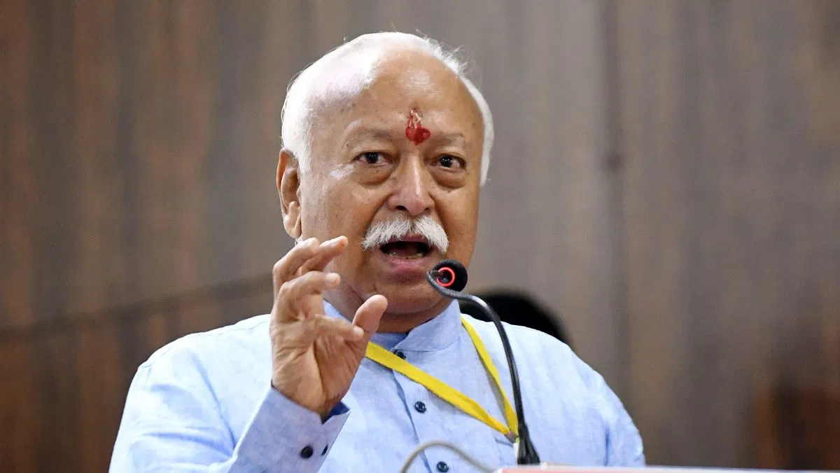 एकात्म मानव दर्शन ही ‘धर्म’, सनातन विचार की वैश्विक प्रासंगिकता: मोहन भागवत भारत विश्व गुरु बनेगा... समाज कानून से नहीं, संवेदना से चलता है , संघ के शताब्दी वर्ष पर RSS चीफ मोहन भागवत का संदेश
