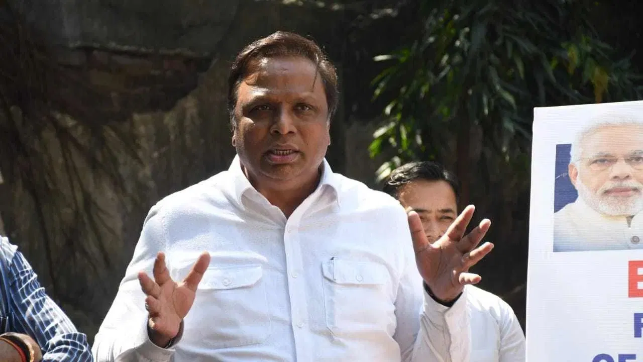 महाराष्ट्र: अकेले लड़ने के लिए दम चाहिए, क्या कांग्रेस में हिम्मत है… BMC चुनाव पर बोले BJP नेता आशीष शेलार महाराष्ट्र: अकेले लड़ने के लिए दम चाहिए, क्या कांग्रेस में हिम्मत है... BMC चुनाव पर बोले BJP नेता आशीष शेलार