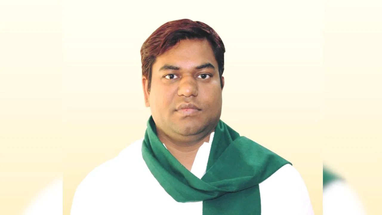 मैंने अपने समाज के लिए सब कुछ झोंक दिया… मुकेश सहनी बोले-हमारा लक्ष्य बिहार में बदलाव हो मैंने अपने समाज के लिए सब कुछ झोंक दिया... मुकेश सहनी बोले-हमारा लक्ष्य बिहार में बदलाव हो