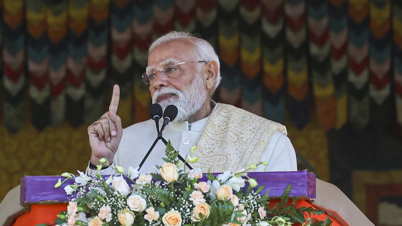 यकीन नहीं था PM आएंगे लेकिन यही तो है उनका कमिटमेंट… दिल्ली ब्लास्ट के बाद भूटान पहुंचे मोदी तो हैरान रह गया मीडिया यकीन नहीं था PM आएंगे लेकिन यही तो है उनका कमिटमेंट... दिल्ली ब्लास्ट के बाद भूटान पहुंचे मोदी तो हैरान रह गया मीडिया