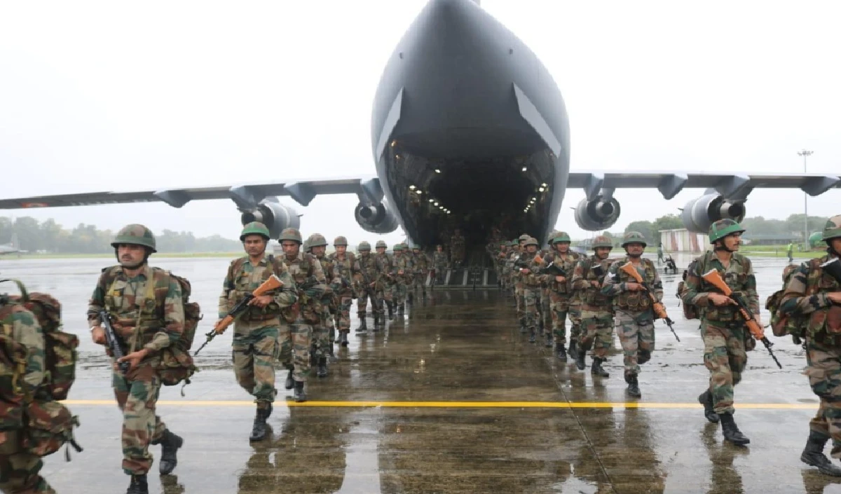 Bangladesh की हरकत के बाद इंडियन आर्मी का तगड़ा एक्शन, औकात नापने उतरी सेना की 17 कोर सट्राइकर Bangladesh की हरकत के बाद इंडियन आर्मी का तगड़ा एक्शन, औकात नापने उतरी सेना की 17 कोर सट्राइकर