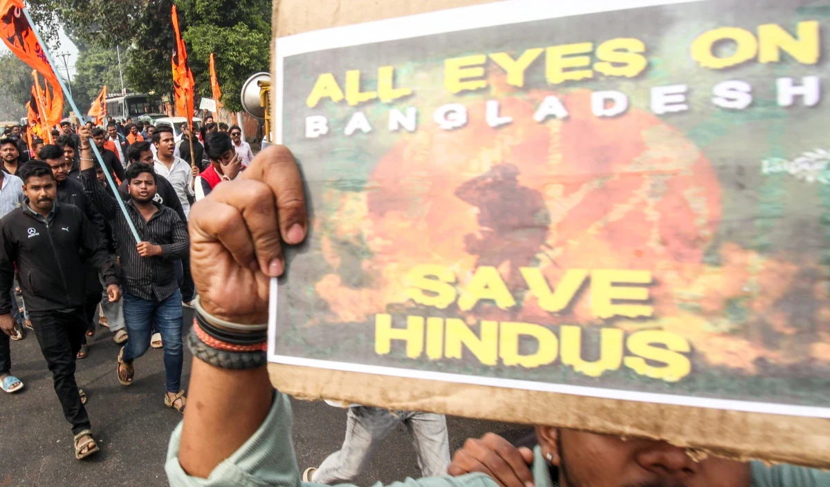 Bangladesh में भीड़ का आतंक जारी: अमृत मंडल की निर्मम हत्या, अल्पसंख्यक सुरक्षा पर गहराया संकट, जांच शुरू Bangladesh में भीड़ का आतंक जारी: अमृत मंडल की निर्मम हत्या, अल्पसंख्यक सुरक्षा पर गहराया संकट, जांच शुरू
