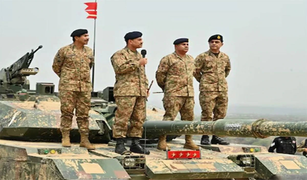 CDF Asim Munir ने अफगान तालिबान को TTP, Pakistan में से किसी एक को चुनने को कहा CDF Asim Munir ने अफगान तालिबान को TTP, Pakistan में से किसी एक को चुनने को कहा