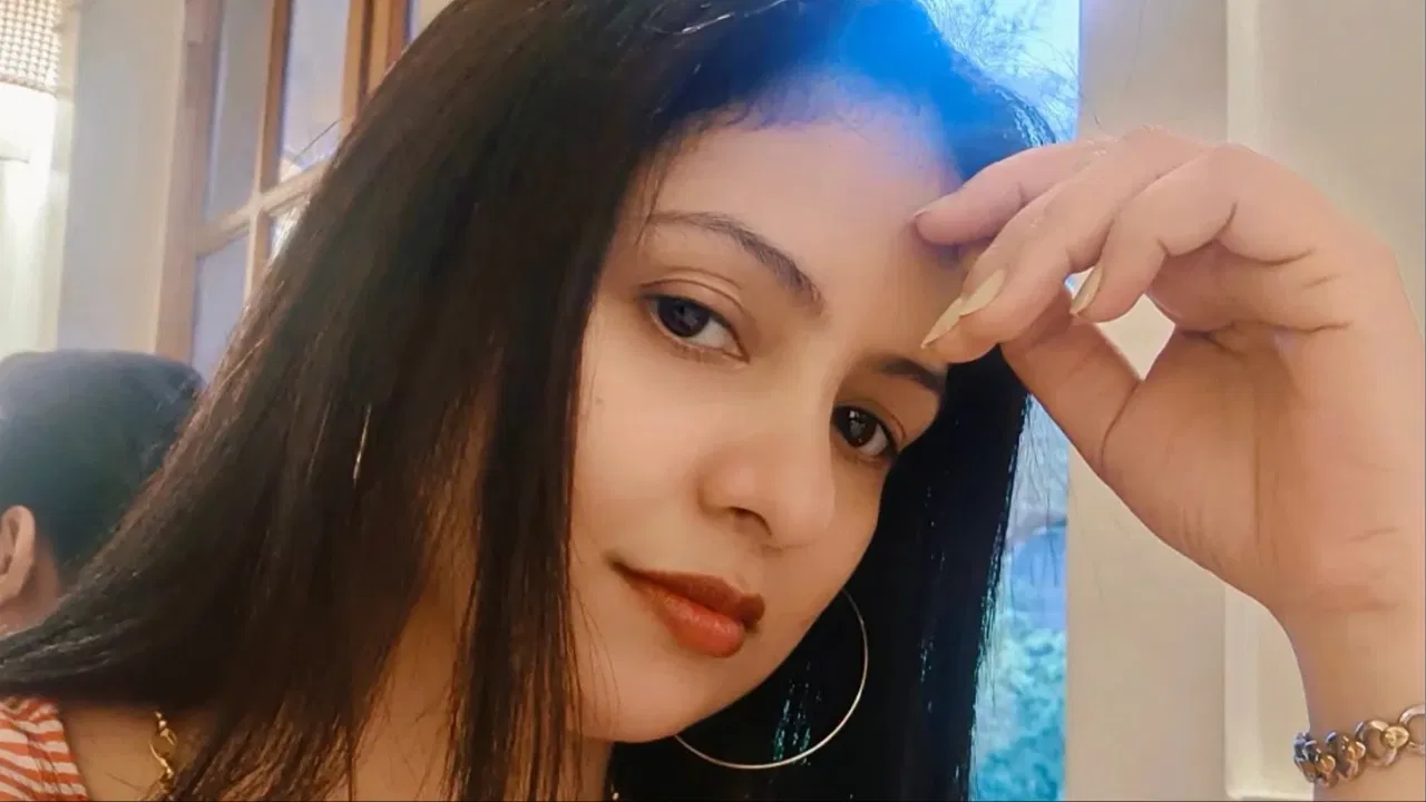 Hasin Jahan: हसीन जहां ने इन 5 तस्वीरों को किया शेयर, लोगों ने कहा- ये हुई ना बात Hasin Jahan: हसीन जहां ने इन 5 तस्वीरों को किया शेयर, लोगों ने कहा- ये हुई ना बात