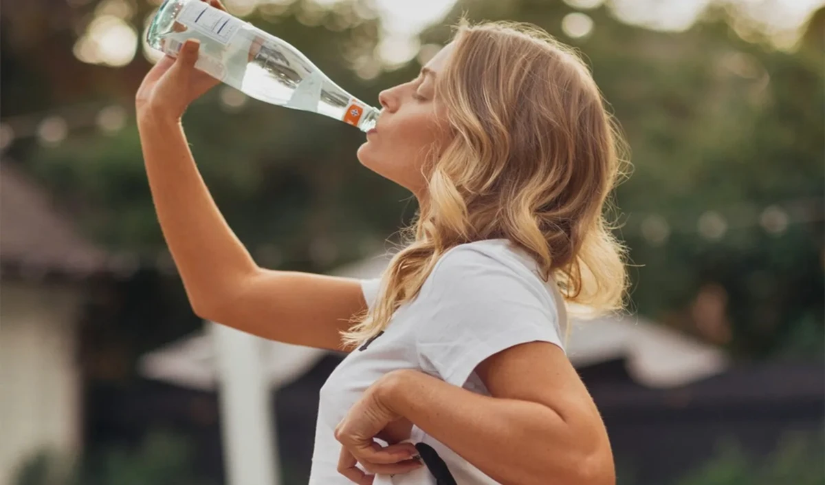 Health Tips: हद से ज्यादा पानी पीना सेहत के लिए हो सकता है नुकसानदायक, जानिए क्या है Overhydration Health Tips: हद से ज्यादा पानी पीना सेहत के लिए हो सकता है नुकसानदायक, जानिए क्या है Overhydration