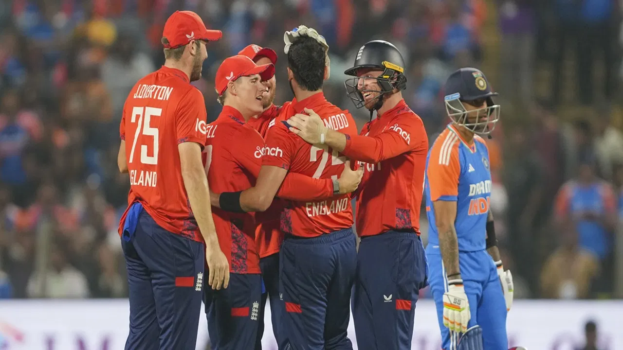 IPL 2026 Auction: PoK से जुड़ा है इस खिलाड़ी का रिश्ता अब BCCI ने दी आईपीएल में एंट्री IPL 2026 Auction: PoK से जुड़ा है इस खिलाड़ी का रिश्ता अब BCCI ने दी आईपीएल में एंट्री