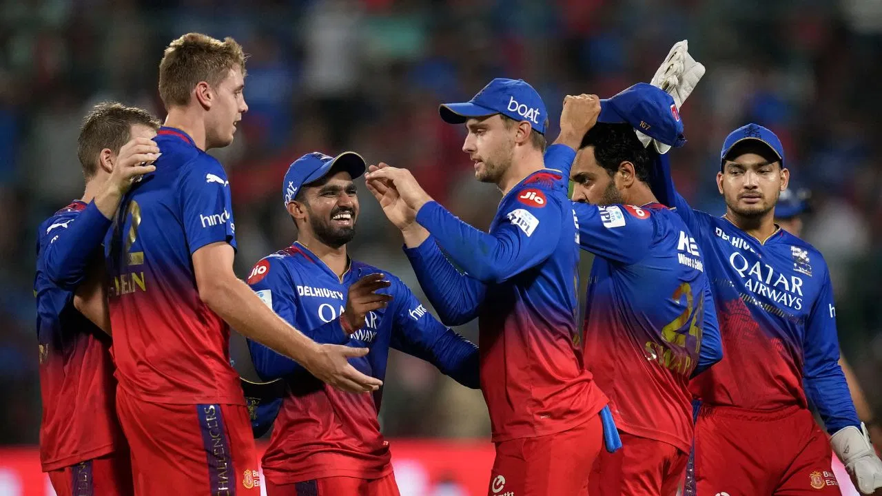 IPL 2026 Auction: कौन हैं वो खिलाड़ी? जिन पर लगेगी सबसे ज्यादा बोली, ये स्टार सबसे बड़े दावेदार IPL 2026 Auction: कौन हैं वो खिलाड़ी? जिन पर लगेगी सबसे ज्यादा बोली, ये स्टार सबसे बड़े दावेदार