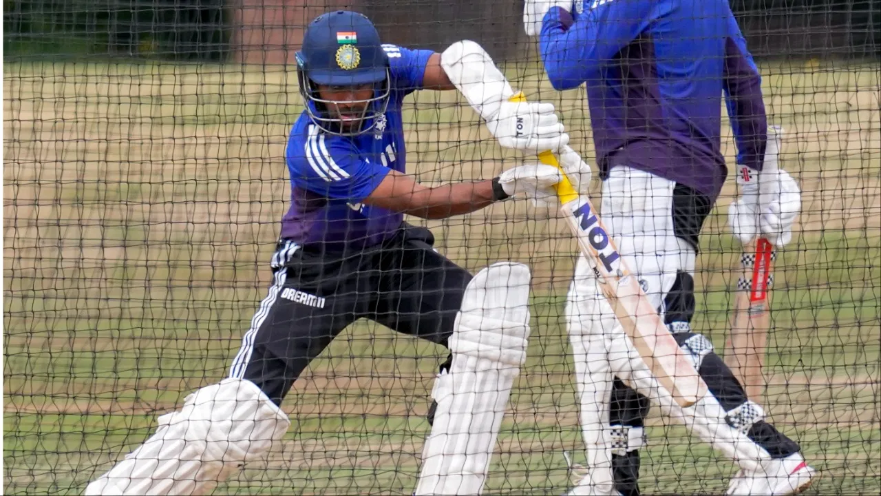 IPL 2026 Auction से बाहर हुए खिलाड़ी ने SMAT में 11 छक्कों के साथ किया धमाका, अब मिला दूसरा मौका! IPL 2026 Auction से बाहर हुए खिलाड़ी ने SMAT में 11 छक्कों के साथ किया धमाका, अब मिला दूसरा मौका!