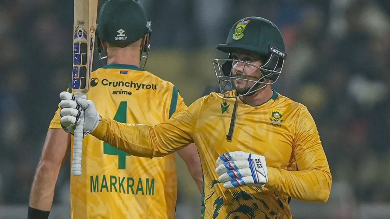 India vs South Africa: दूसरे टी20 में भारत की करारी हार, डिकॉक-बार्टमैन ने दिलाई साउथ अफ्रीका को जीत India vs South Africa: दूसरे टी20 में भारत की करारी हार, डिकॉक-बार्टमैन ने दिलाई साउथ अफ्रीका को जीत