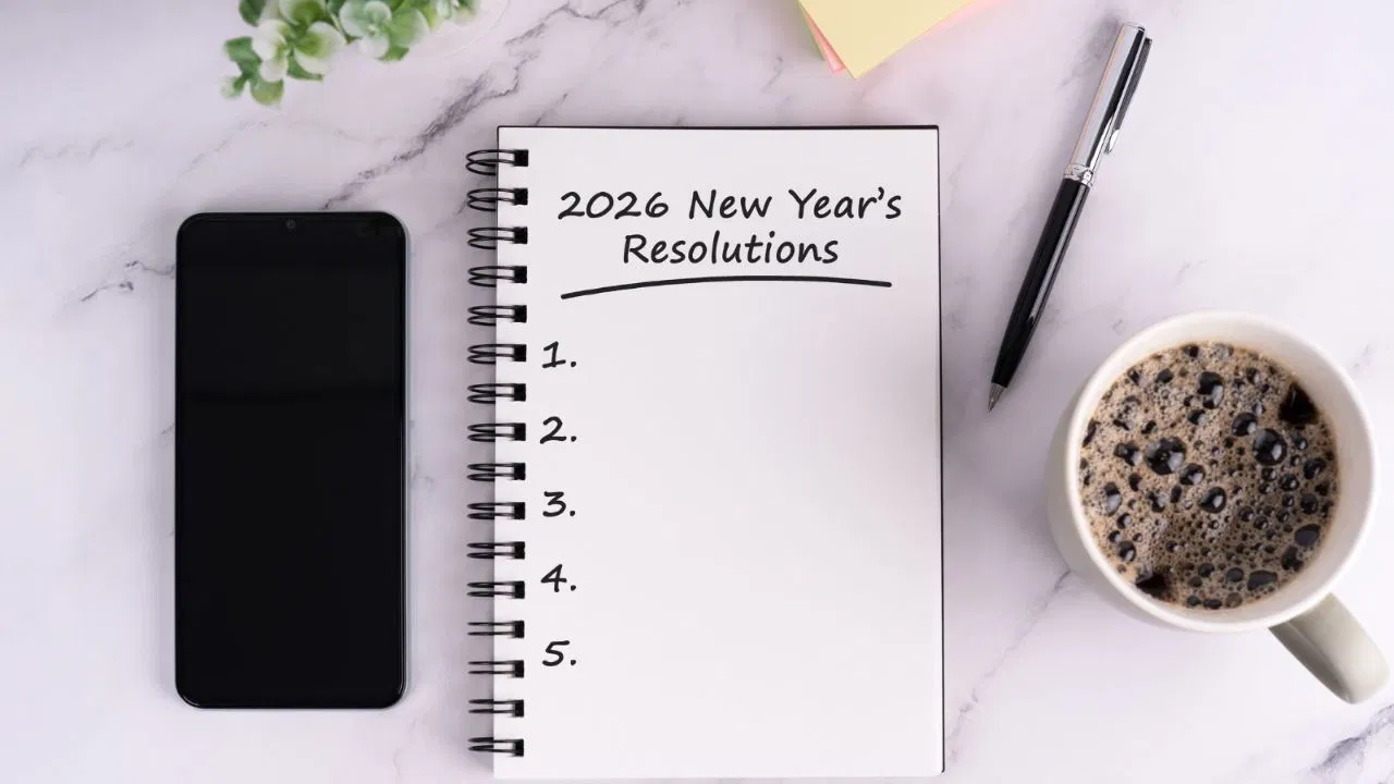 New Year Resolution: हेल्दी लाइफ के लिए वो 5 रेजोल्यूशन, जिन्हें अपनाकर पूरा साल रहेंगे फिट और एनर्जेटिक New Year Resolution: हेल्दी लाइफ के लिए वो 5 रेजोल्यूशन, जिन्हें अपनाकर पूरा साल रहेंगे फिट और एनर्जेटिक