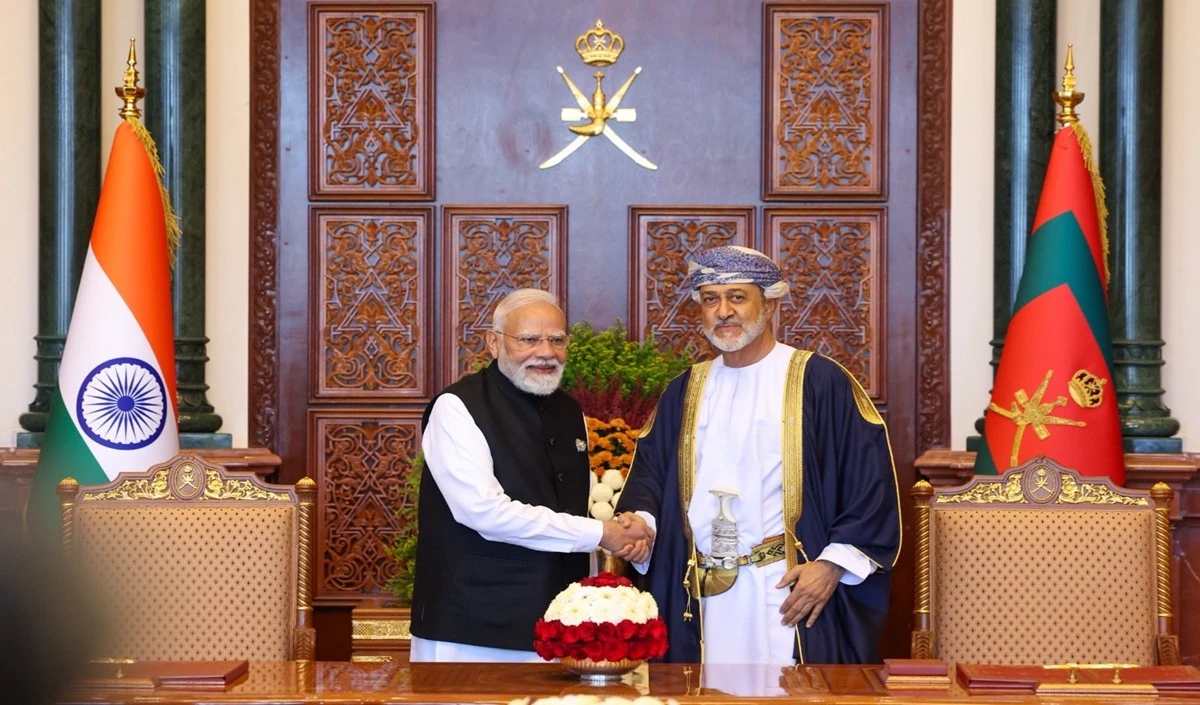 PM मोदी को मिला ओमान का सर्वोच्च नागरिक सम्मान, नेल्सन मंडेला और क्वीन एलिजाबेथ की सूची में शामिल PM मोदी को मिला ओमान का सर्वोच्च नागरिक सम्मान, नेल्सन मंडेला और क्वीन एलिजाबेथ की सूची में शामिल