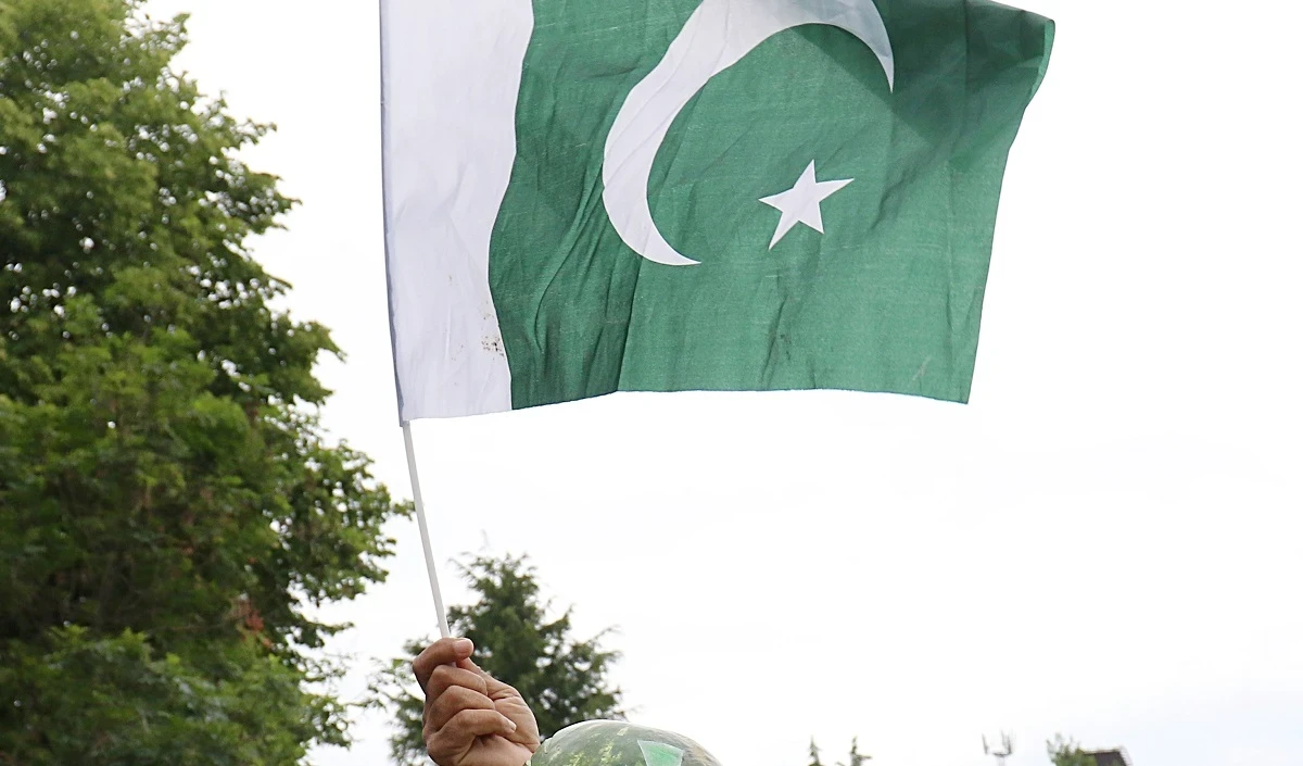 Pakistan के सिंध प्रांत में स्कूली छात्राओं पर धर्मांतरण का दबाव बनाने का आरोप, जांच शुरू Pakistan के सिंध प्रांत में स्कूली छात्राओं पर धर्मांतरण का दबाव बनाने का आरोप, जांच शुरू