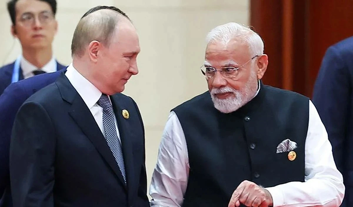 Russia Ukraine War: हम तैयार हैं…भारत आने से पहले युद्ध पर पुतिन ने कर दिया बड़ा दावा Russia Ukraine War: हम तैयार हैं...भारत आने से पहले युद्ध पर पुतिन ने कर दिया बड़ा दावा