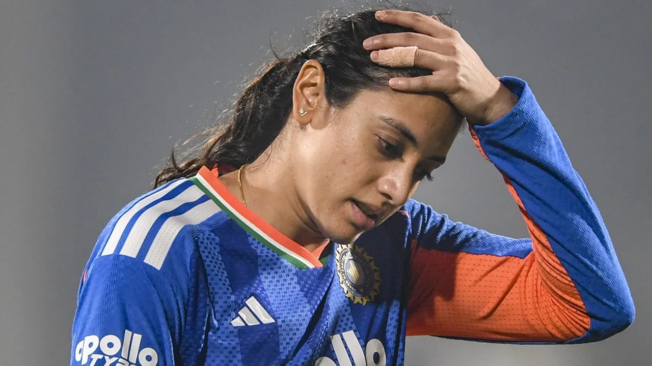 Smriti Mandhana: कपिल शर्मा के शो में नहीं गईं स्मृति मंधाना, क्या ये ‘हादसा’ है वजह? Smriti Mandhana: कपिल शर्मा के शो में नहीं गईं स्मृति मंधाना, क्या ये 'हादसा' है वजह?