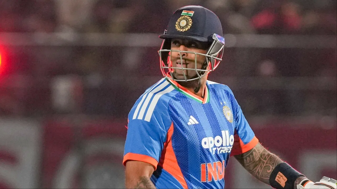Suryakumar Yadav: लगातार फेल होने पर सीना चौड़ा कर के गजब बात बोल गए सूर्यकुमार यादव Suryakumar Yadav: लगातार फेल होने पर सीना चौड़ा कर के गजब बात बोल गए सूर्यकुमार यादव