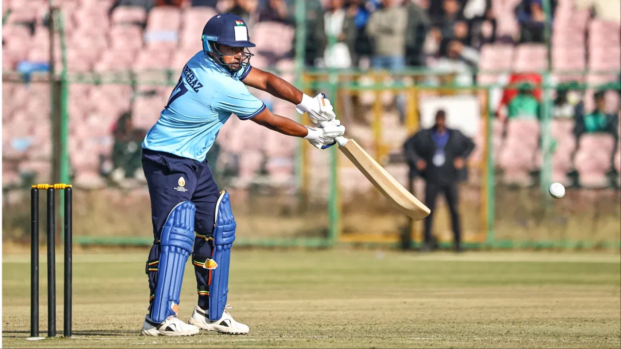 Vijay Hazare Trophy: 14 छक्के मारे… सरफराज खान ने ठोका तूफानी शतक, अर्जुन तेंदुलकर की कर दी खूब धुनाई Vijay Hazare Trophy: 14 छक्के मारे... सरफराज खान ने ठोका तूफानी शतक, अर्जुन तेंदुलकर की कर दी खूब धुनाई