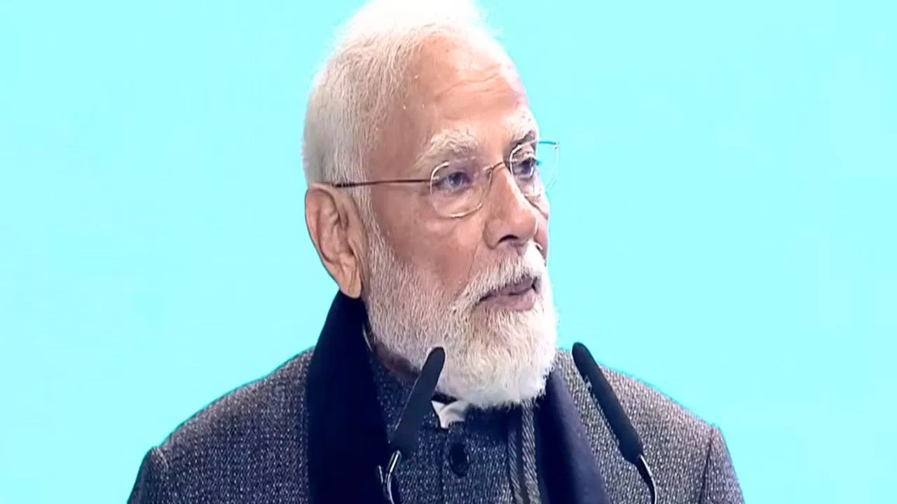 TMC घुसपैठियों को बचाने के लिए SIR का विरोध कर रही… बंगाल में पीएम मोदी का ममता पर हमला WHO समिट में बोले PM मोदी, 'पारंपरिक चिकित्सा को दिलानी होगी उसकी पहचान'