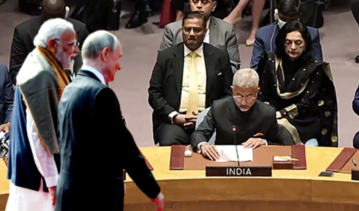 अमेरिका-यूरोप को लगा सबसे बड़ा झटका, मोदी-पुतिन ने मिलकर रूस के लिए UN में पलटा पूरा खेल अमेरिका-यूरोप को लगा सबसे बड़ा झटका, मोदी-पुतिन ने मिलकर रूस के लिए UN में पलटा पूरा खेल